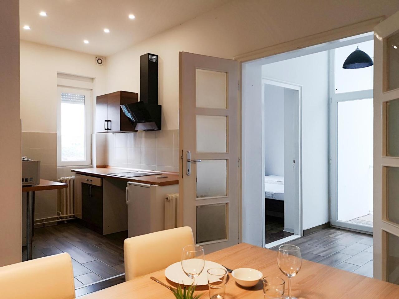 Filinhome Stefanovica Suite 9 Novi Sad Exterior foto